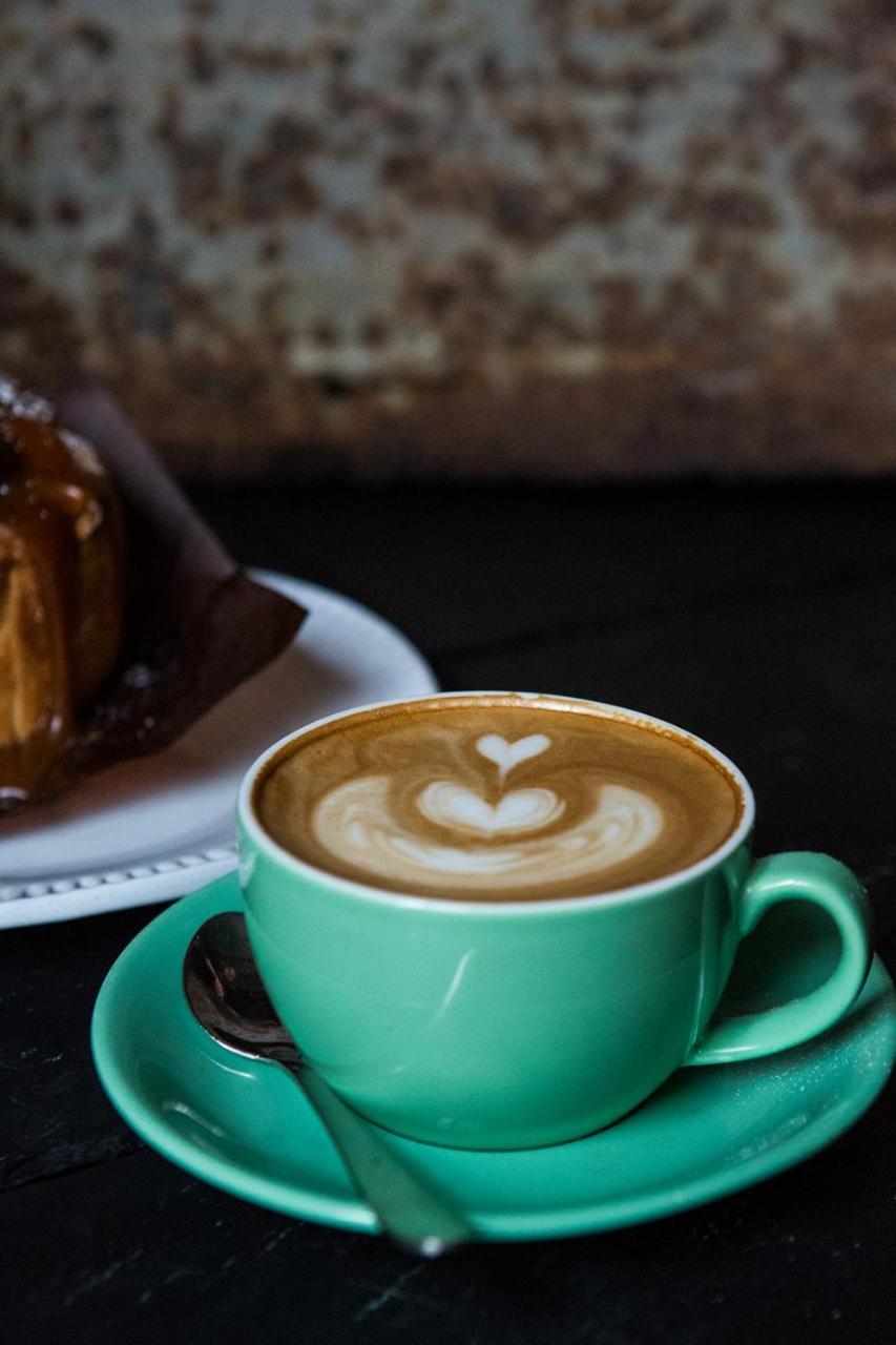 مبيت وإفطار Whitehouse راي المظهر الخارجي الصورة A cup of coffee